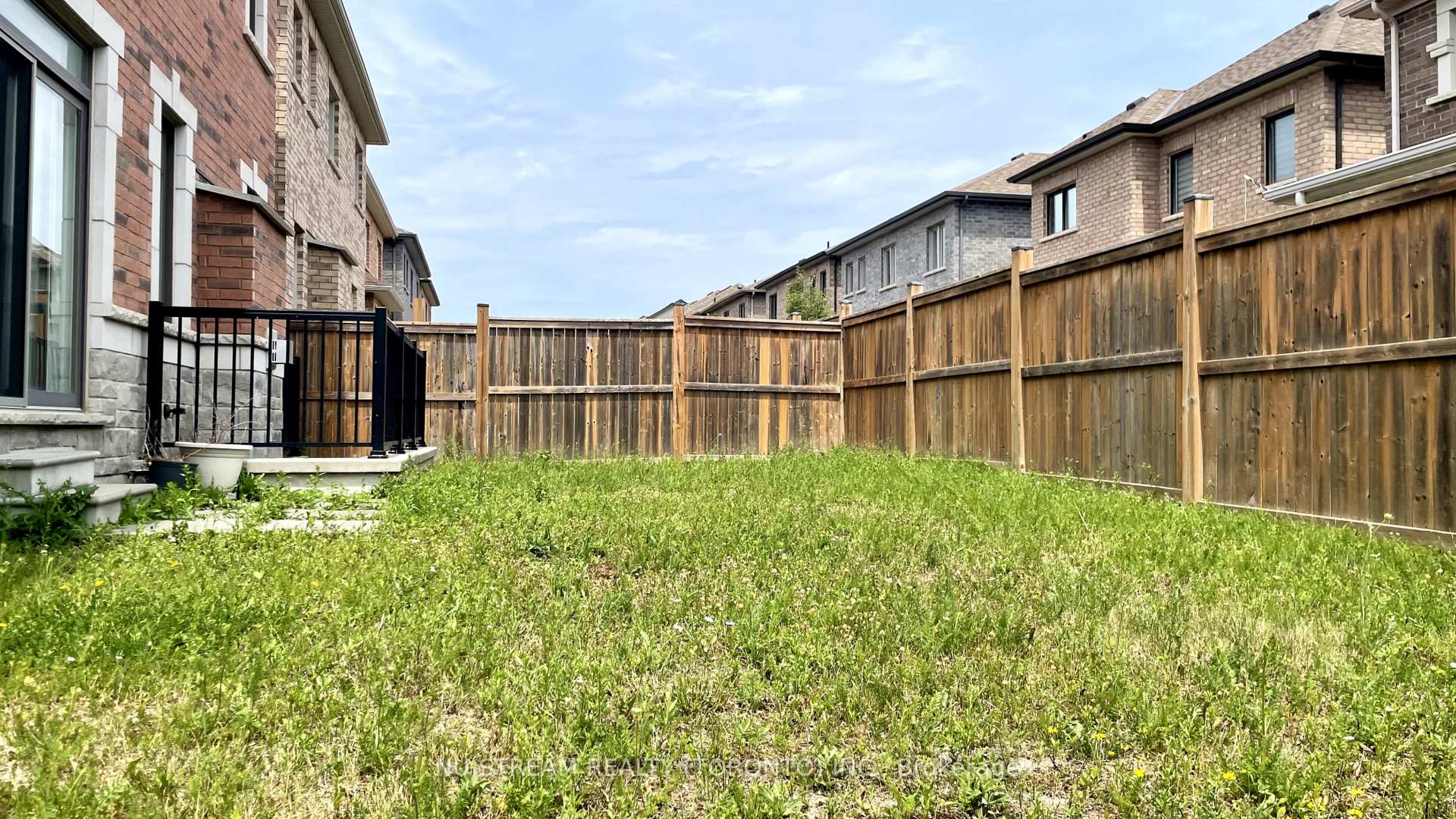 Photo 34 of 1 Collier Crescent, Markham, Wismer — HOMEH
