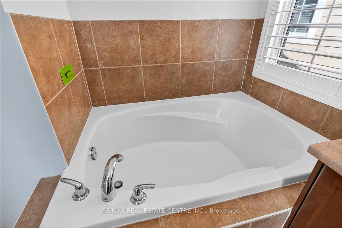 Photo 28 of 852 Bessy Trail, Milton, Coates — HOMEH