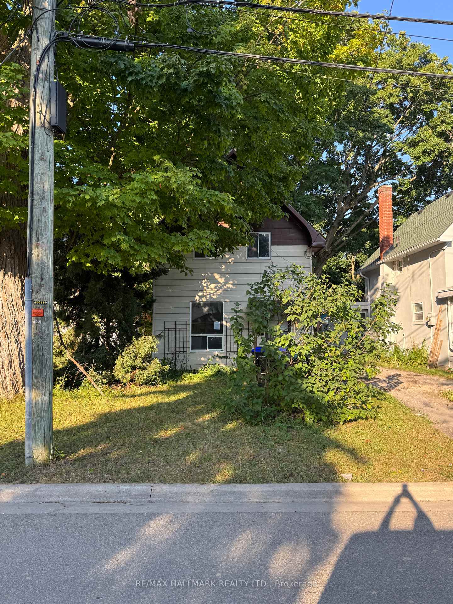 Photo 1 of 420 Frederick Street, Midland — HOMEH