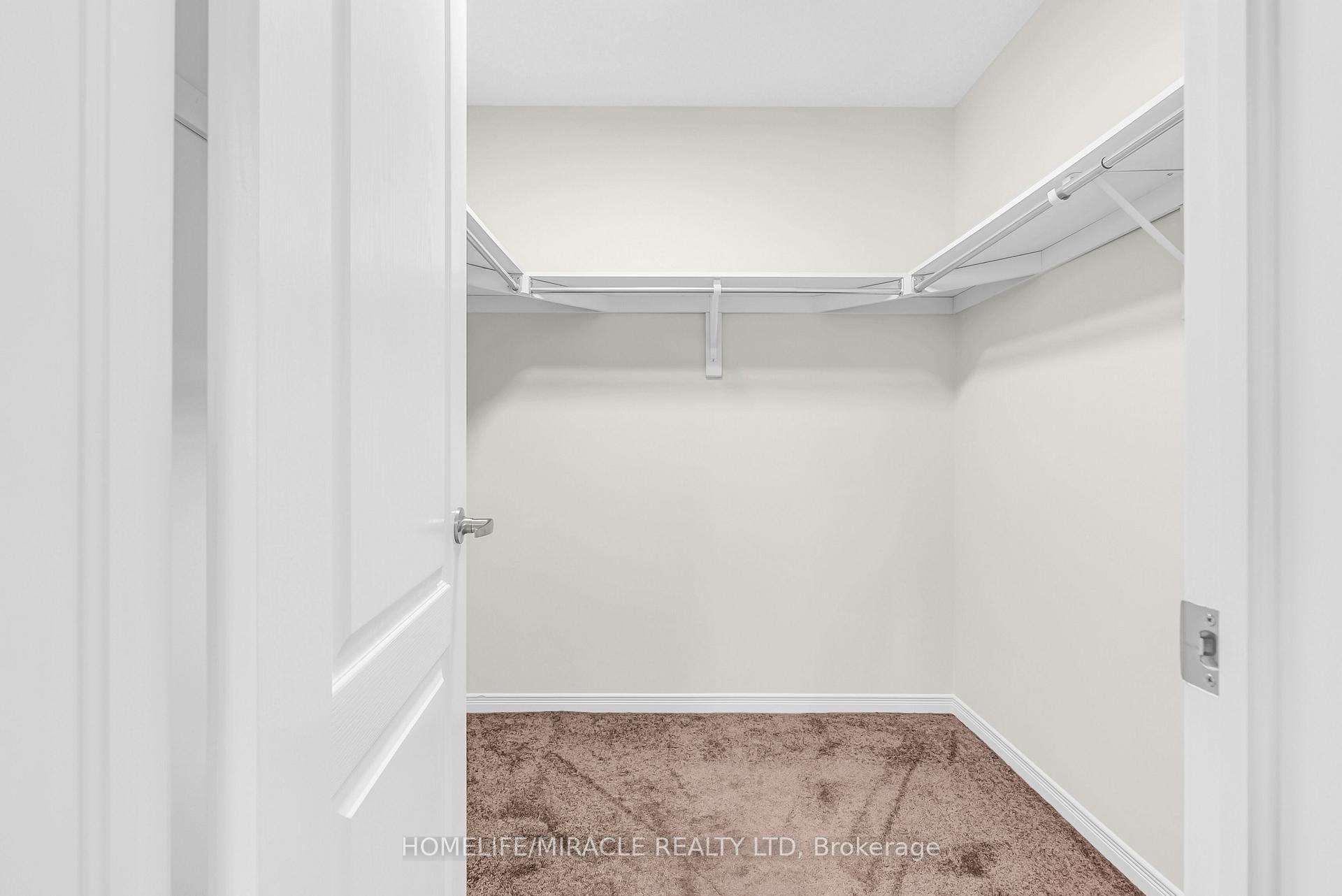 Photo 20 of 23 Royal Coachman Way, Hamilton, Stoney Creek — HOMEH
