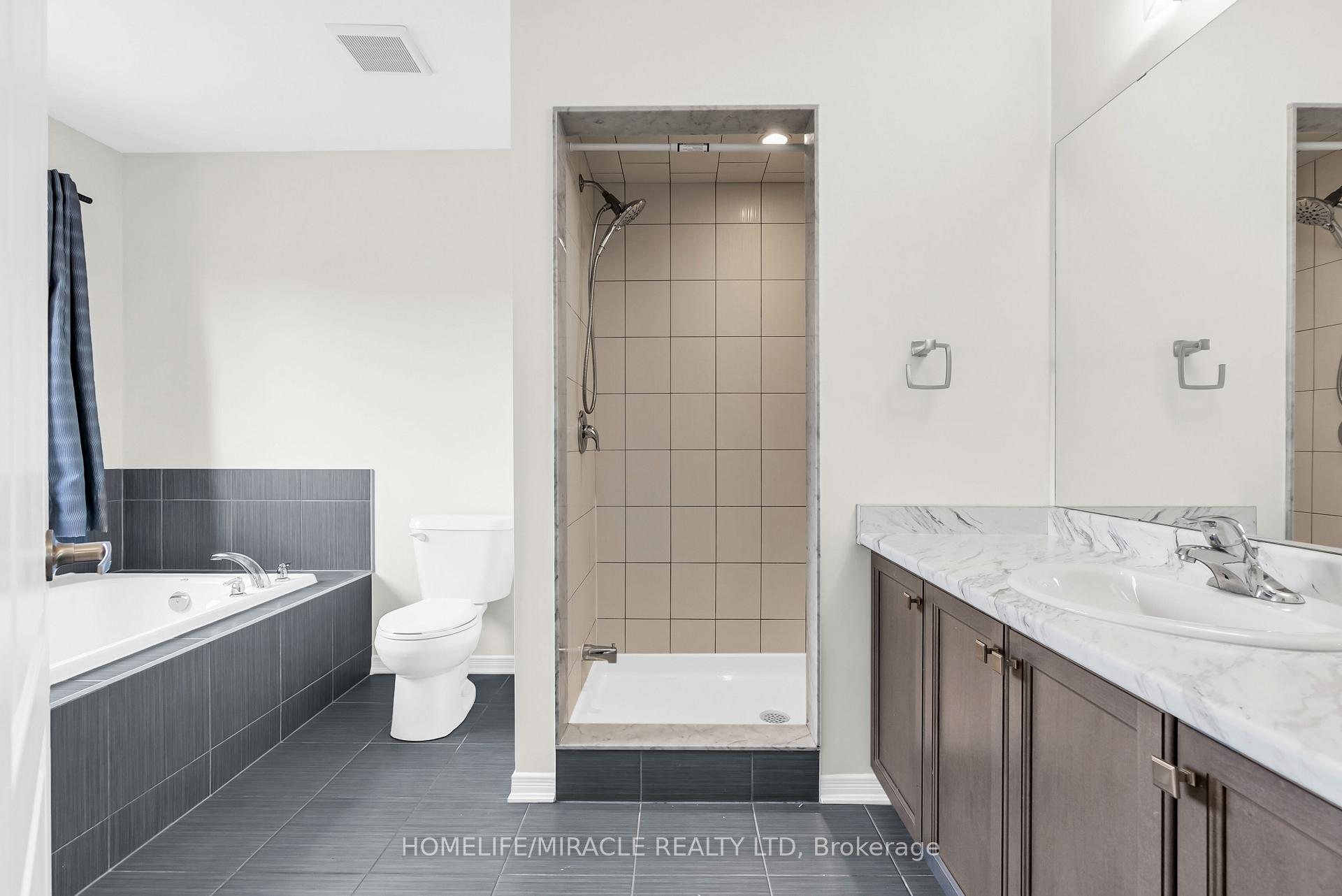 Photo 21 of 23 Royal Coachman Way, Hamilton, Stoney Creek — HOMEH