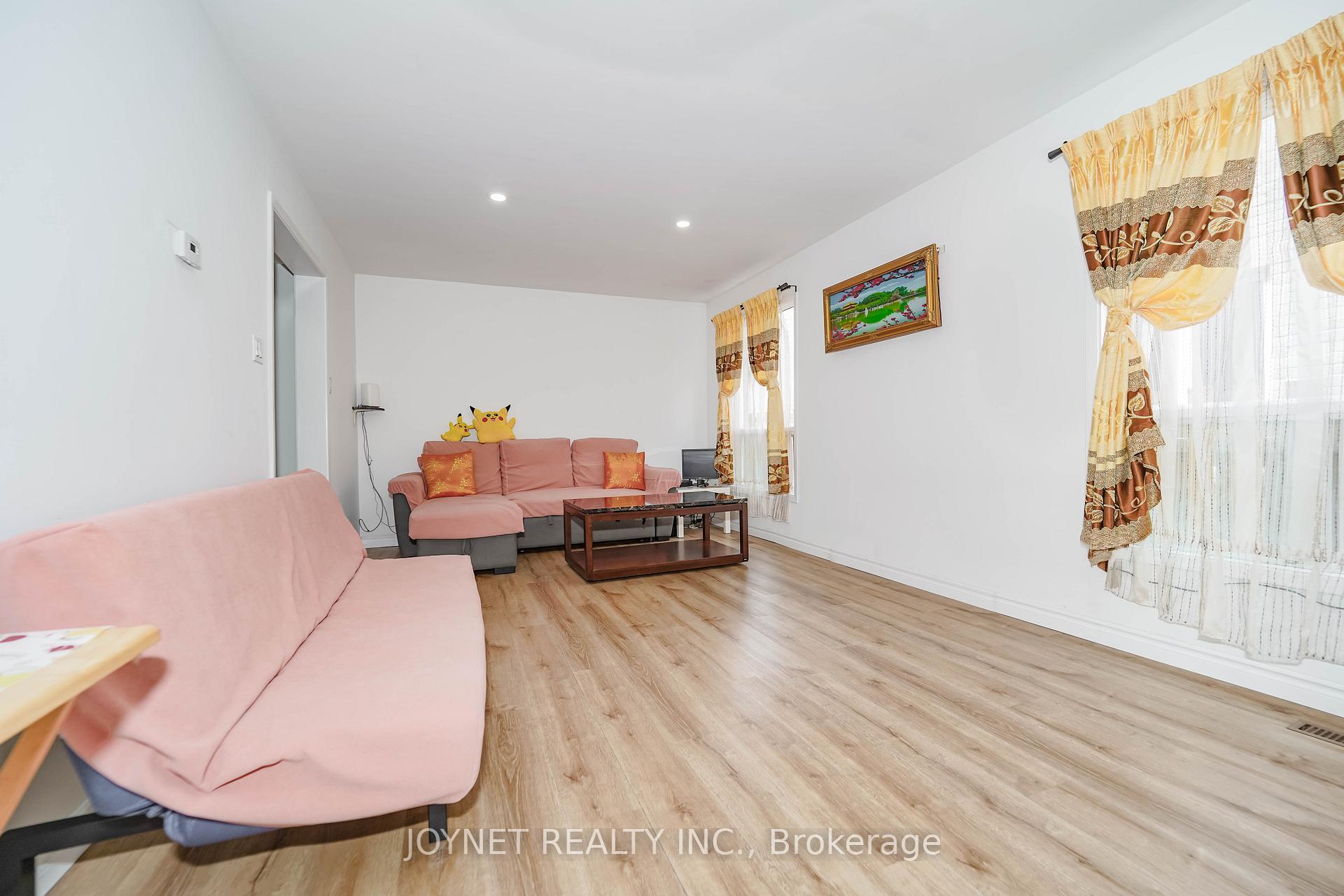 Photo 12 of 7 Jaffray Road, Markham, Milliken Mills East — HOMEH