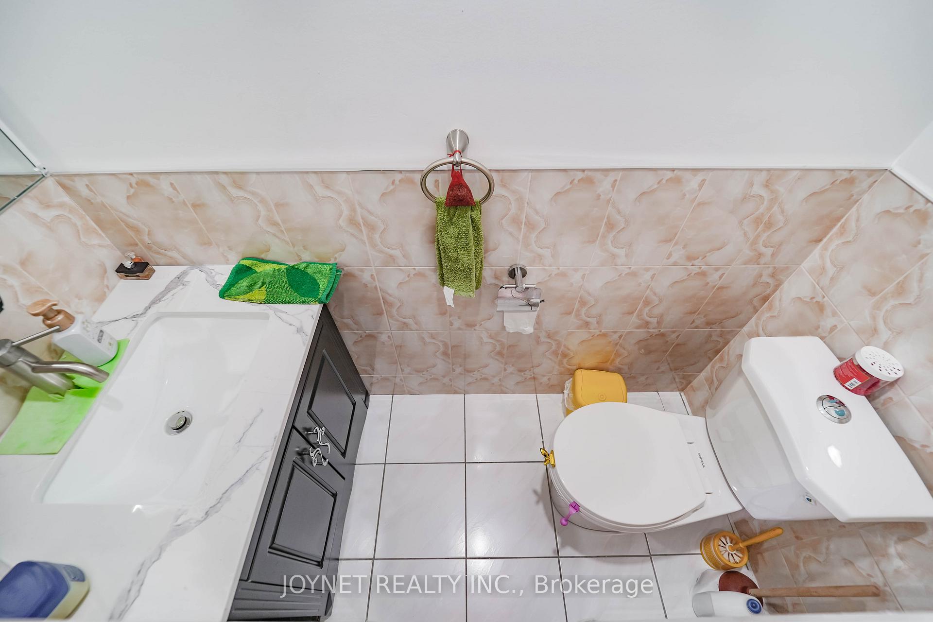 Photo 18 of 7 Jaffray Road, Markham, Milliken Mills East — HOMEH