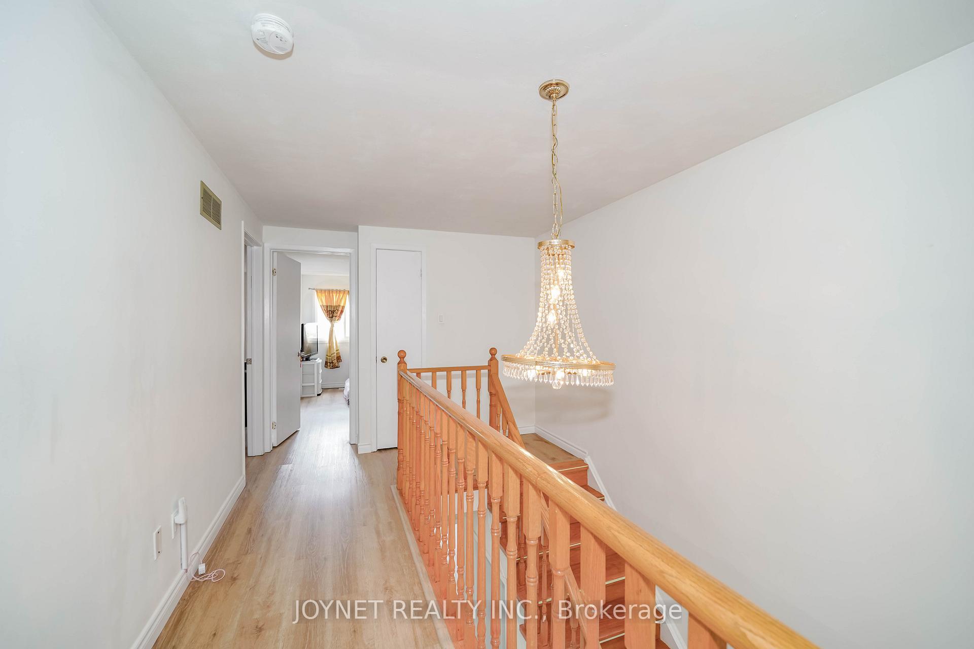 Photo 23 of 7 Jaffray Road, Markham, Milliken Mills East — HOMEH