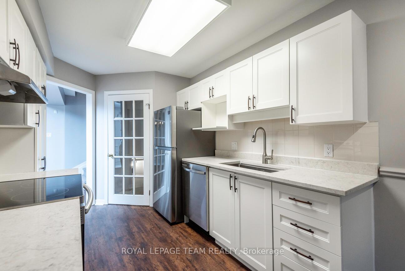 Photo 8 of 13 Grassy Plains Drive, Ottawa, Kanata - Emerald Meadows/Trailwest — HOMEH