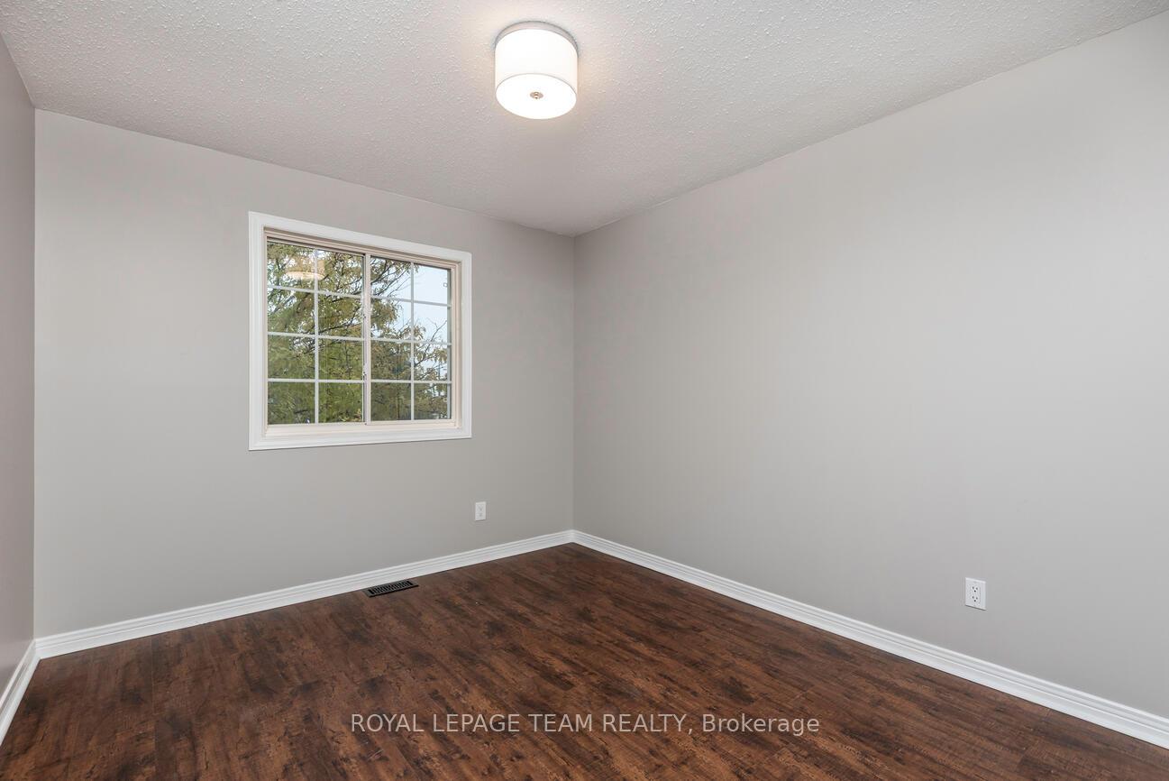 Photo 14 of 13 Grassy Plains Drive, Ottawa, Kanata - Emerald Meadows/Trailwest — HOMEH