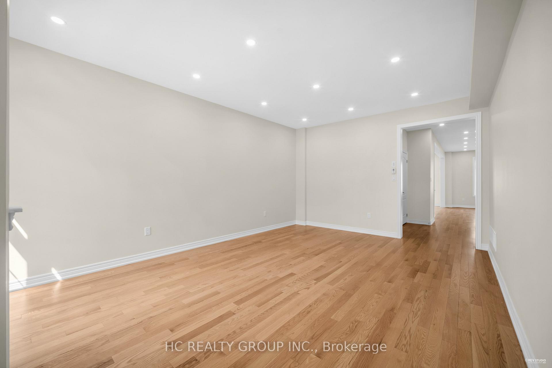 Photo 6 of 28 Luzon Avenue, Markham, Box Grove — HOMEH
