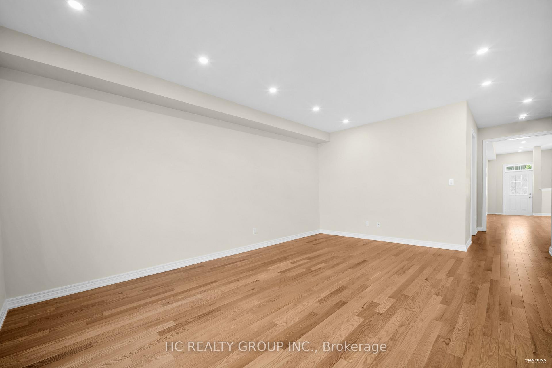 Photo 7 of 28 Luzon Avenue, Markham, Box Grove — HOMEH