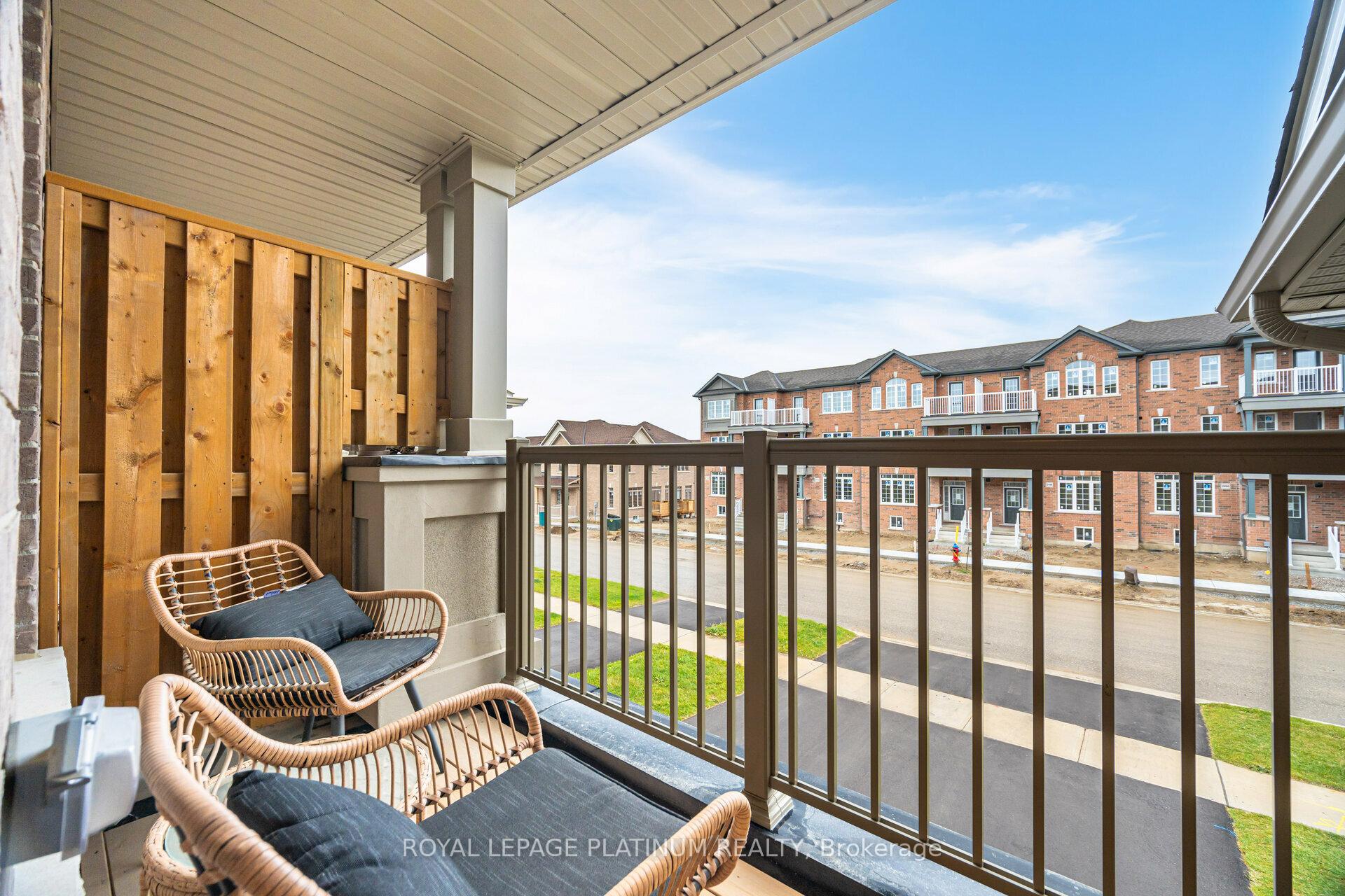 Photo 9 of 2199 Grainger Loop, Innisfil, Rural Innisfil — HOMEH