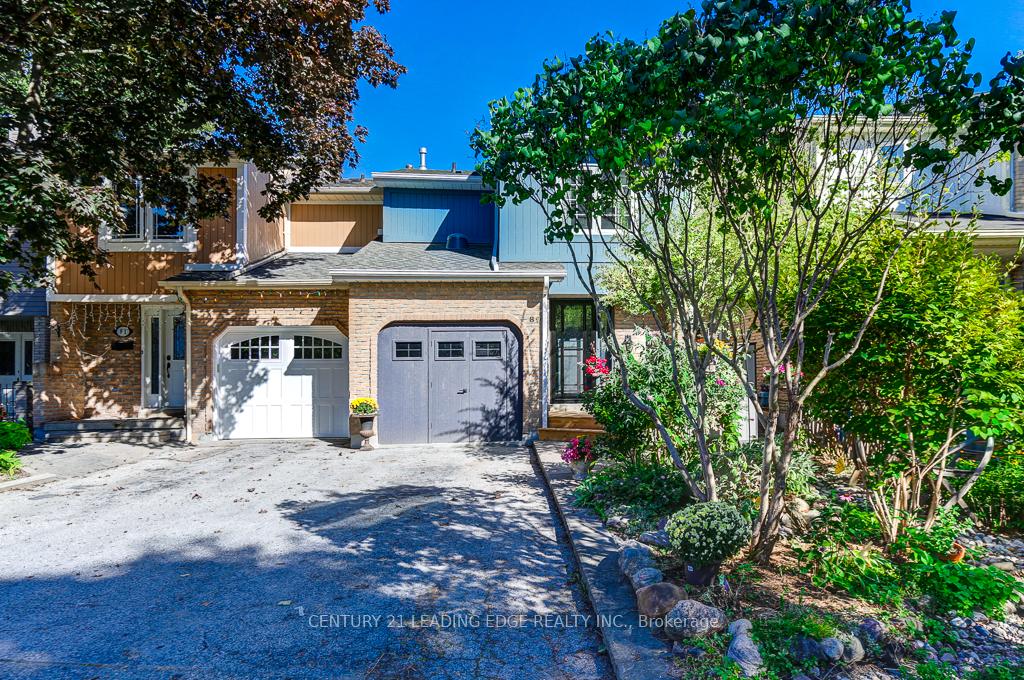 Photo 2 of 89 Reginald Crescent, Markham, Markham Village — HOMEH