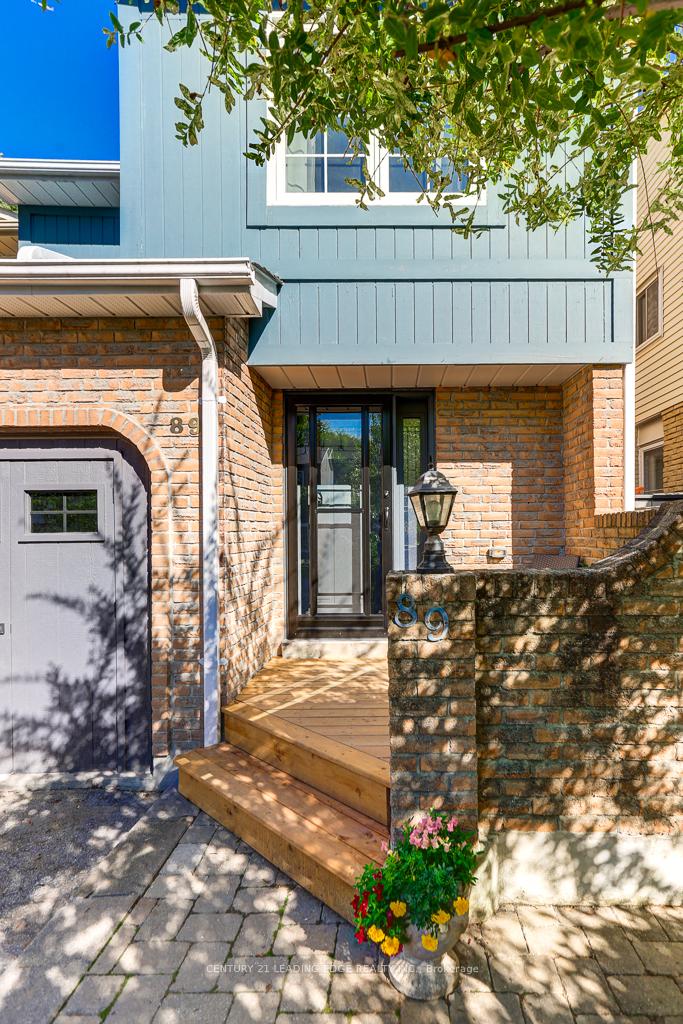 Photo 4 of 89 Reginald Crescent, Markham, Markham Village — HOMEH