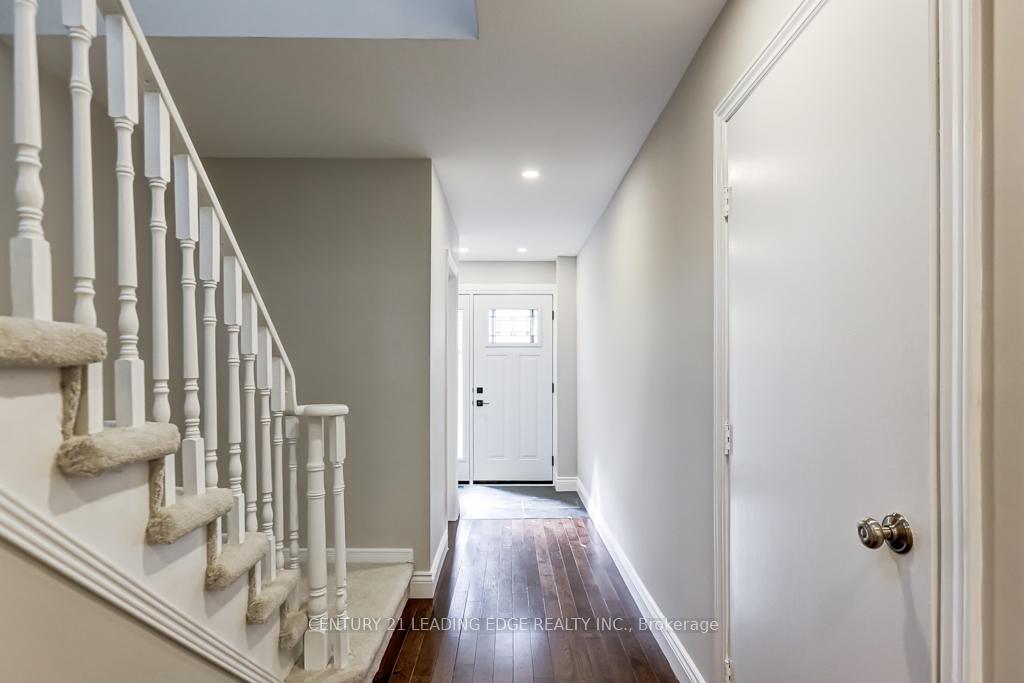 Photo 5 of 89 Reginald Crescent, Markham, Markham Village — HOMEH
