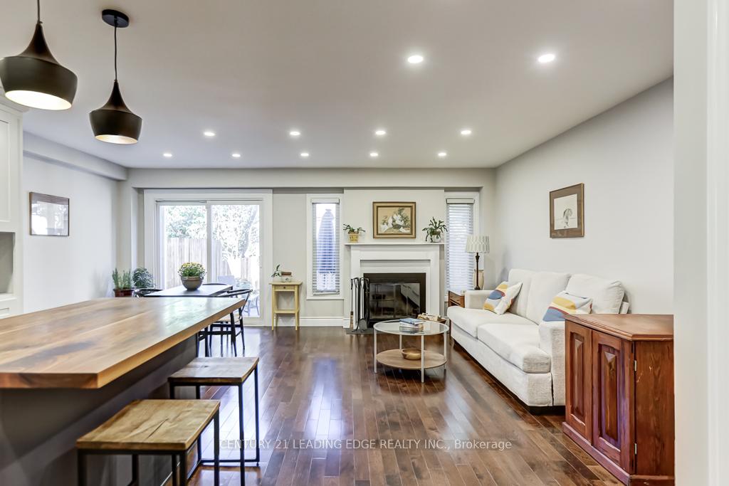 Photo 7 of 89 Reginald Crescent, Markham, Markham Village — HOMEH