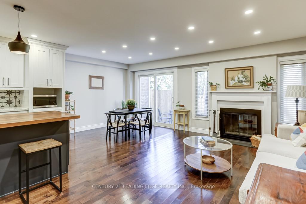 Photo 15 of 89 Reginald Crescent, Markham, Markham Village — HOMEH