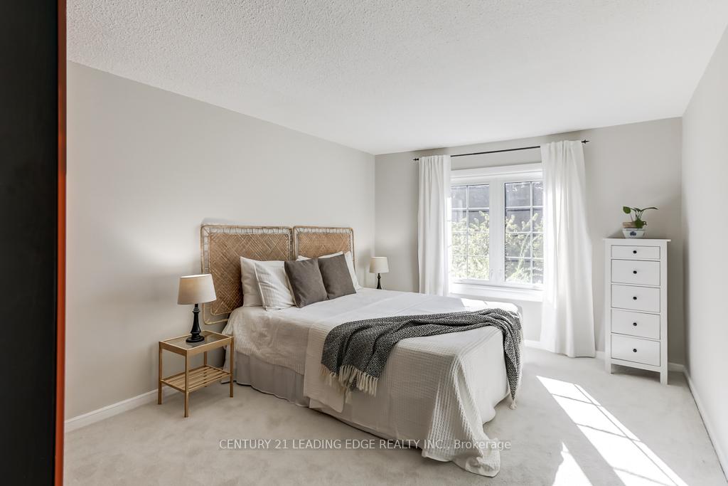 Photo 22 of 89 Reginald Crescent, Markham, Markham Village — HOMEH