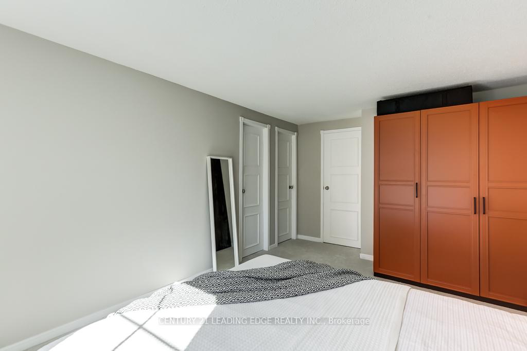 Photo 23 of 89 Reginald Crescent, Markham, Markham Village — HOMEH