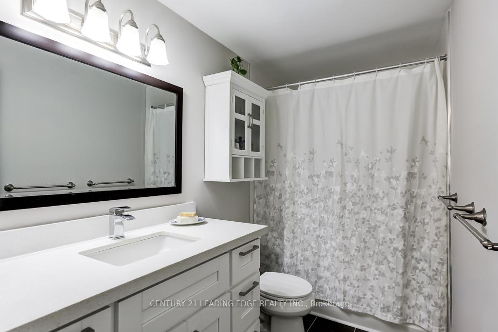 Photo 27 of 89 Reginald Crescent, Markham, Markham Village — HOMEH