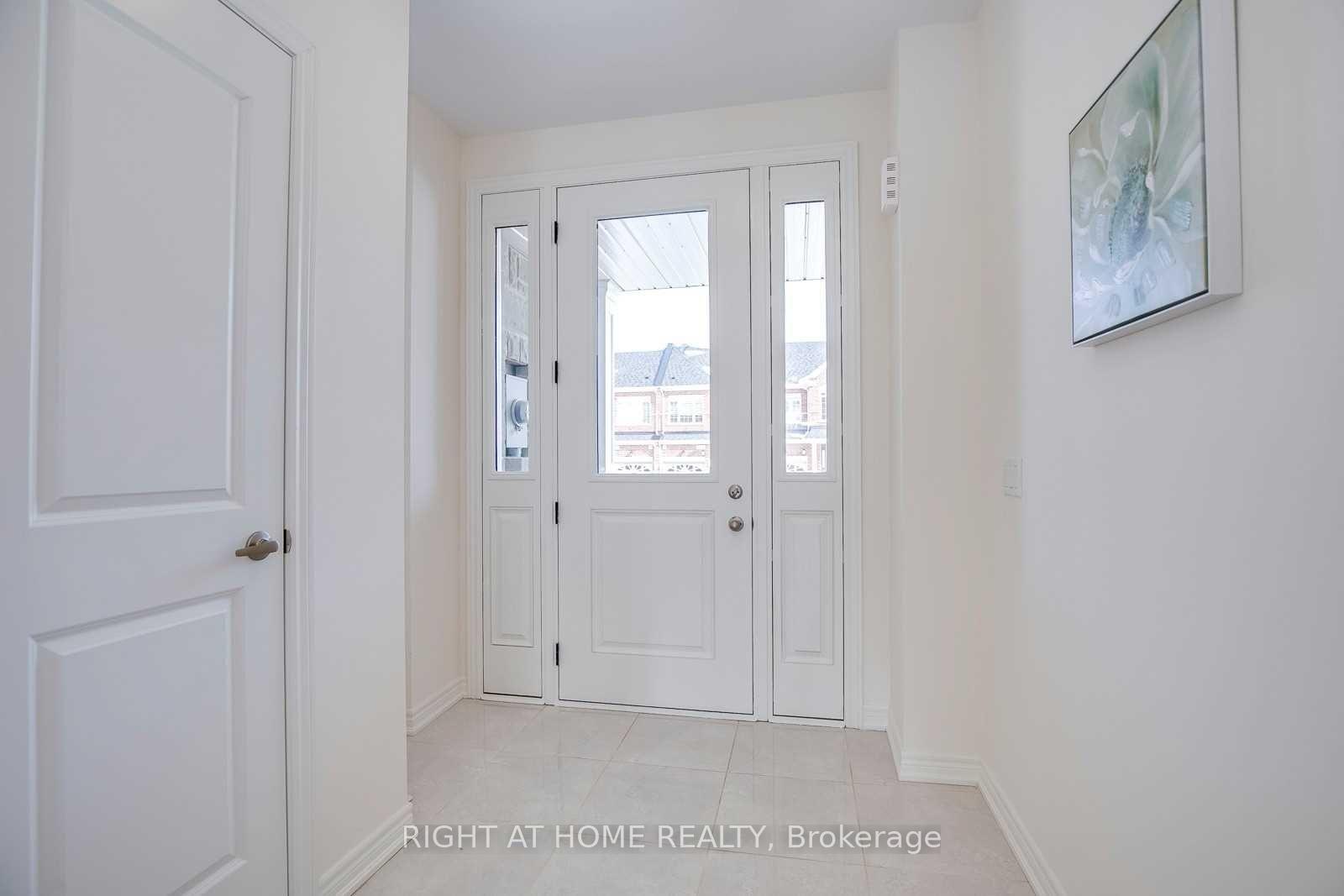 Photo 2 of 20 Talence Drive, Hamilton, Stoney Creek Mountain — HOMEH