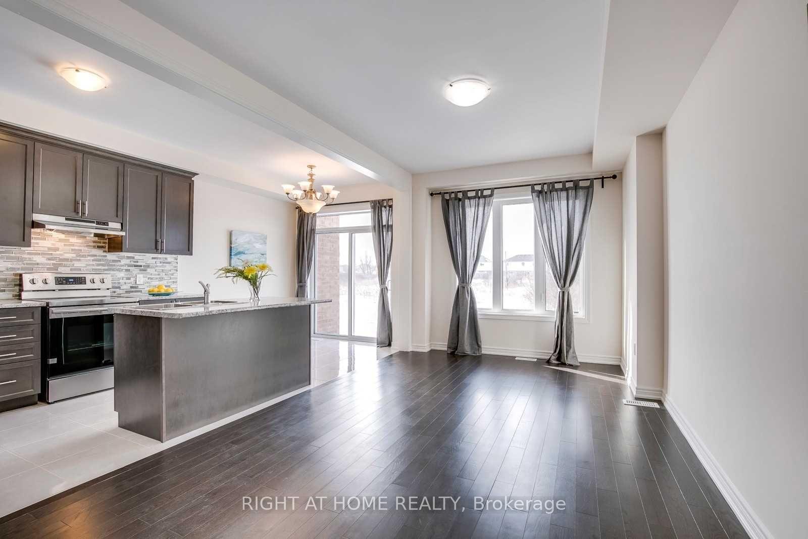 Photo 9 of 20 Talence Drive, Hamilton, Stoney Creek Mountain — HOMEH