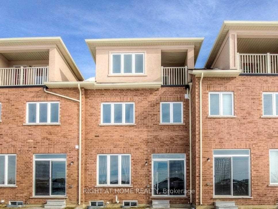Photo 11 of 20 Talence Drive, Hamilton, Stoney Creek Mountain — HOMEH