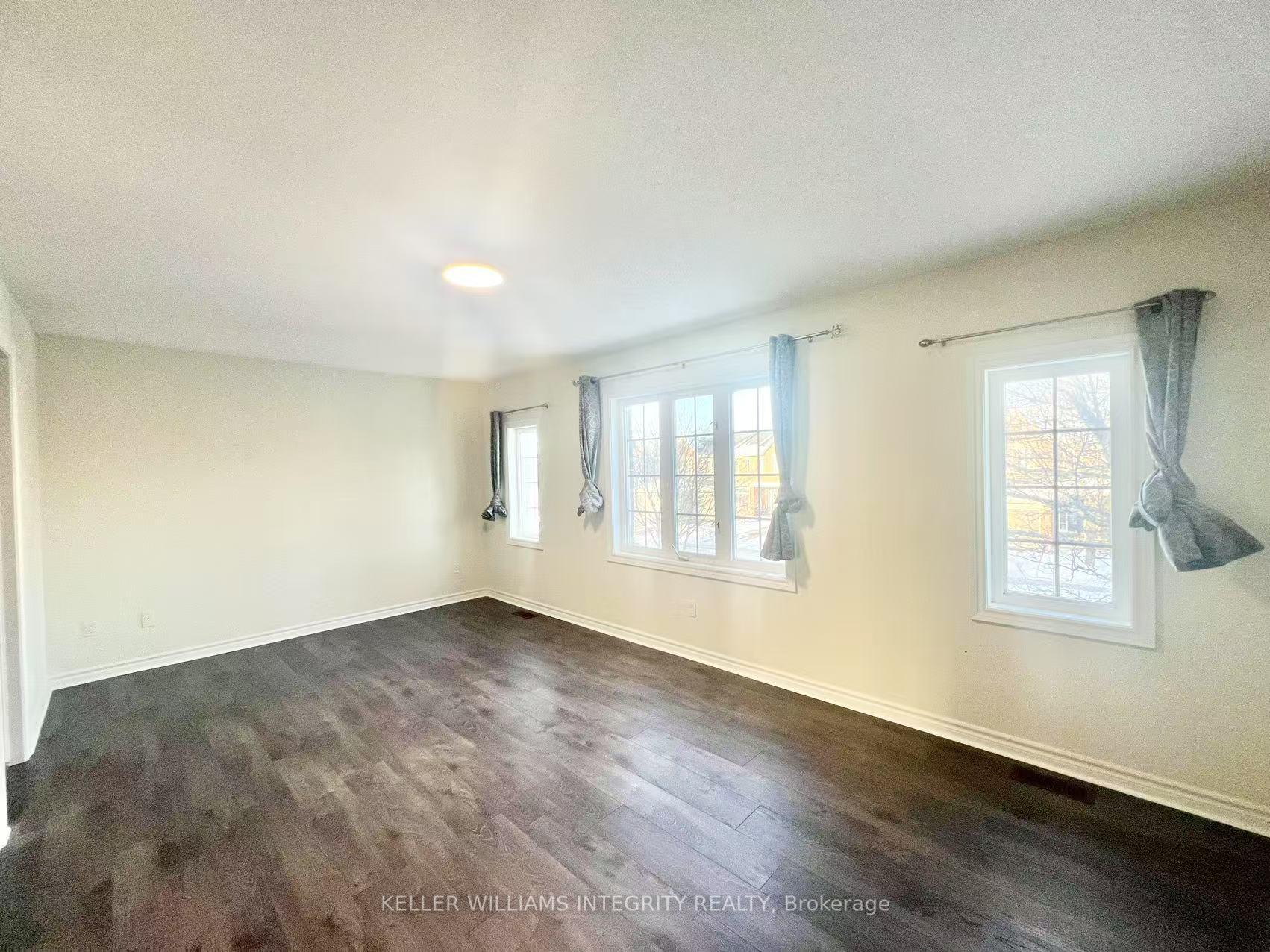 Photo 16 of 20 Saddlesmith Circle, Ottawa, Kanata - Emerald Meadows/Trailwest — HOMEH