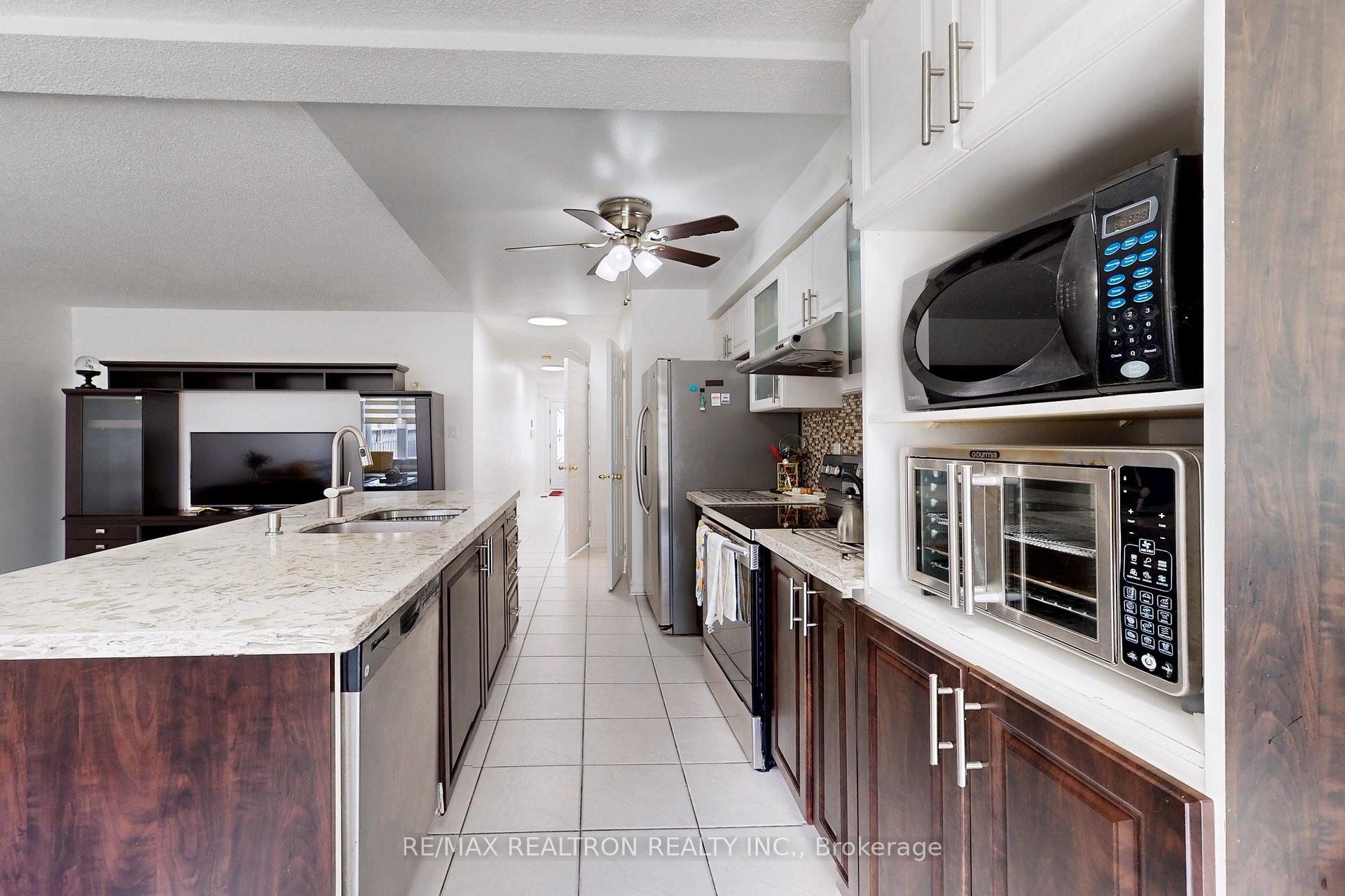 Photo 13 of 87 Billingsley Crescent, Markham, Cedarwood — HOMEH