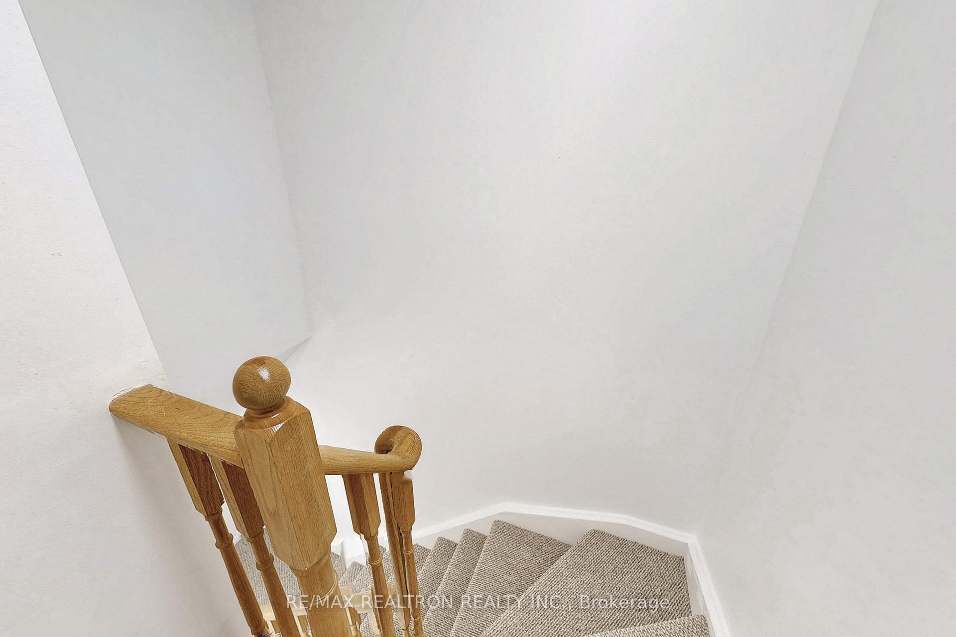 Photo 22 of 87 Billingsley Crescent, Markham, Cedarwood — HOMEH