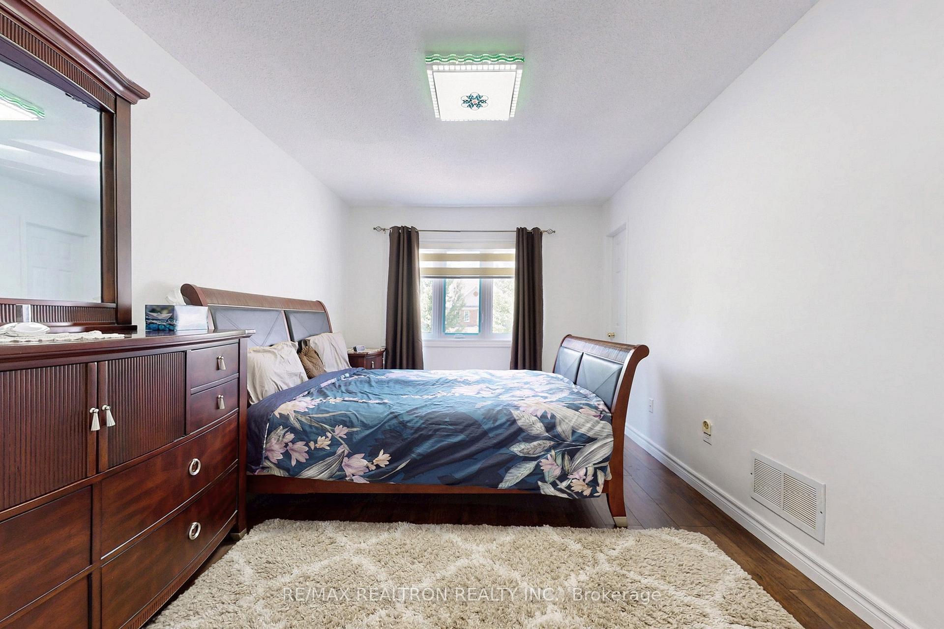 Photo 24 of 87 Billingsley Crescent, Markham, Cedarwood — HOMEH