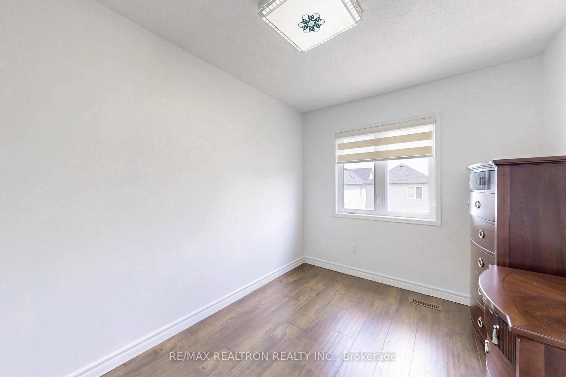 Photo 34 of 87 Billingsley Crescent, Markham, Cedarwood — HOMEH