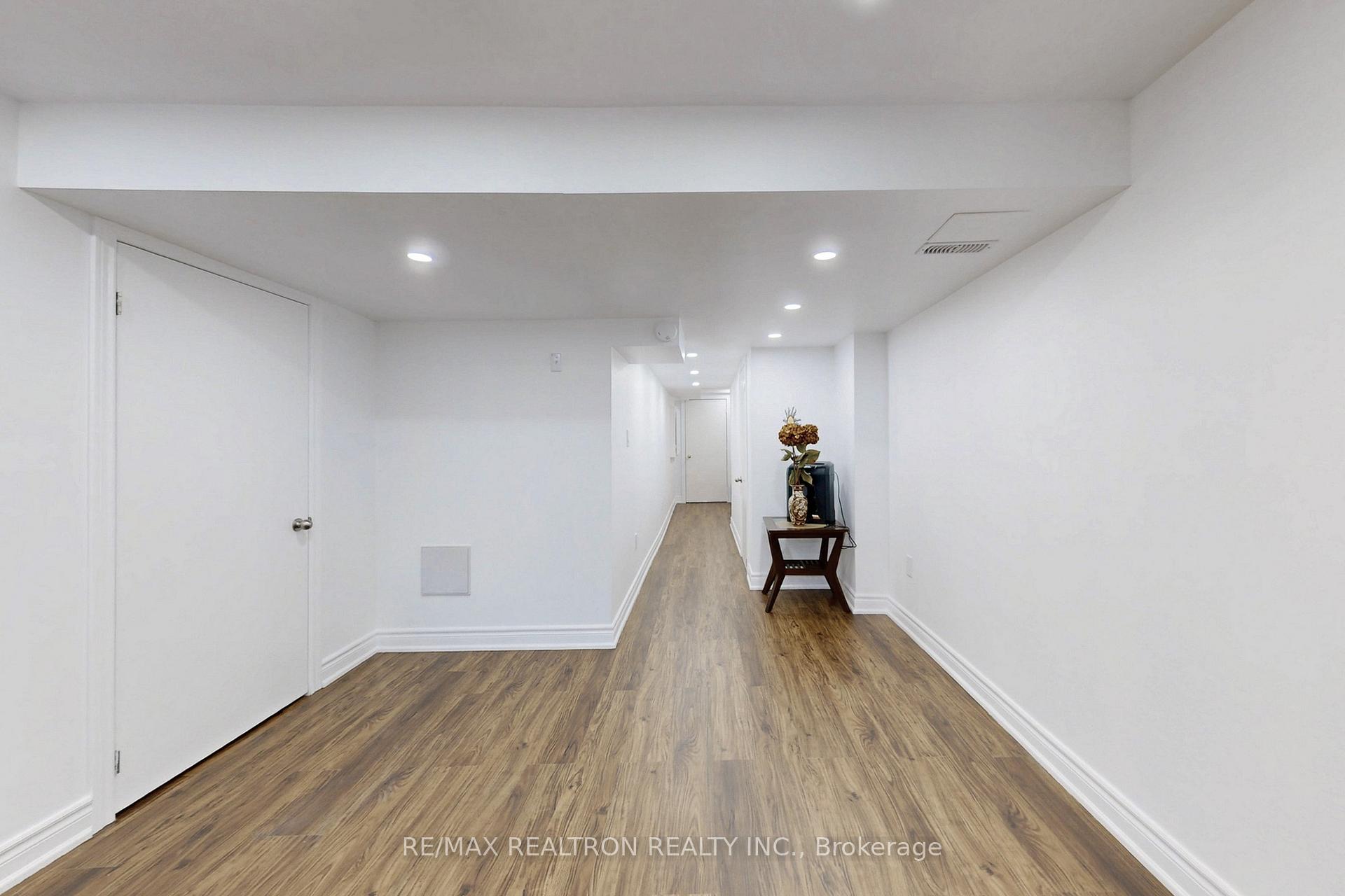 Photo 42 of 87 Billingsley Crescent, Markham, Cedarwood — HOMEH