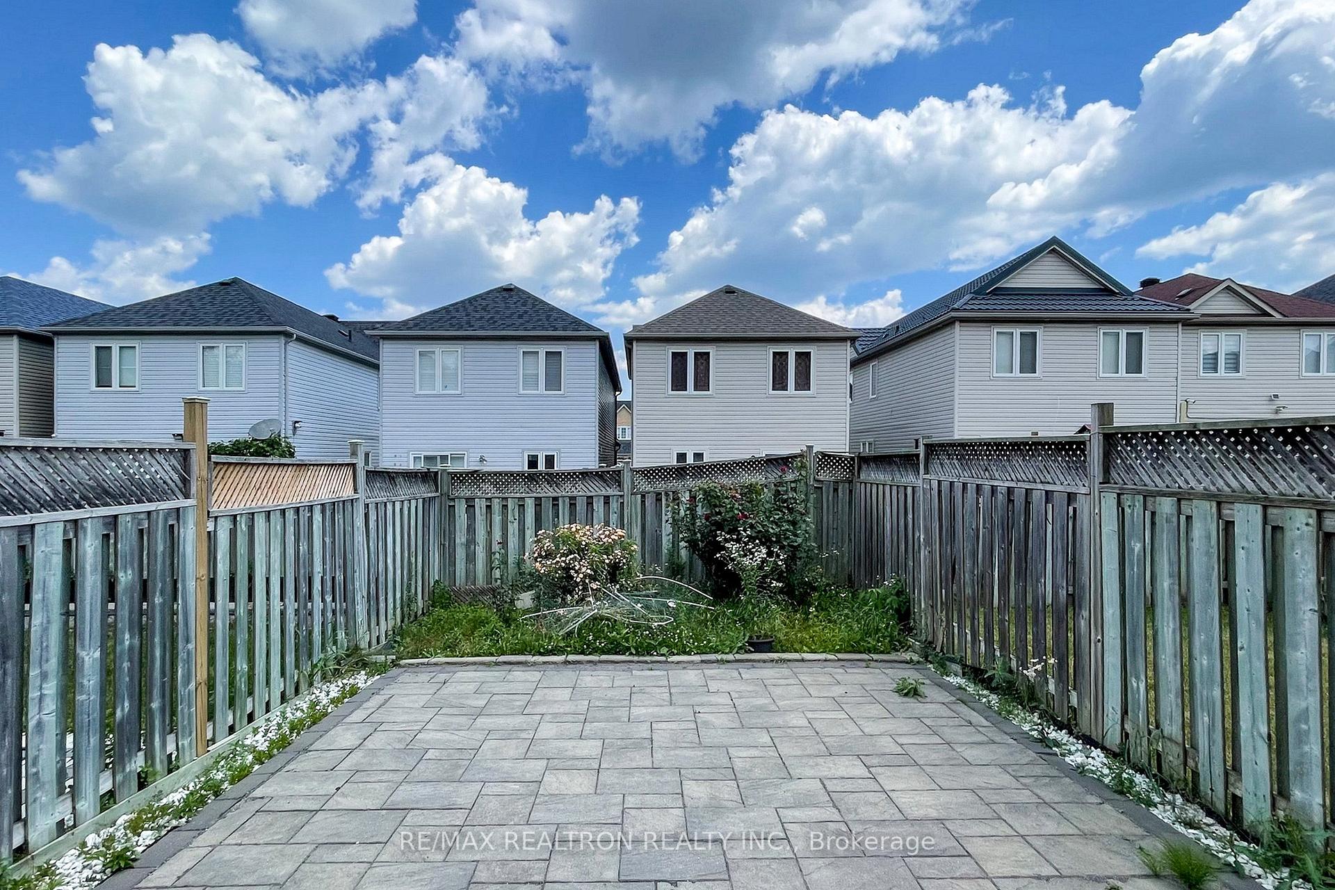 Photo 49 of 87 Billingsley Crescent, Markham, Cedarwood — HOMEH
