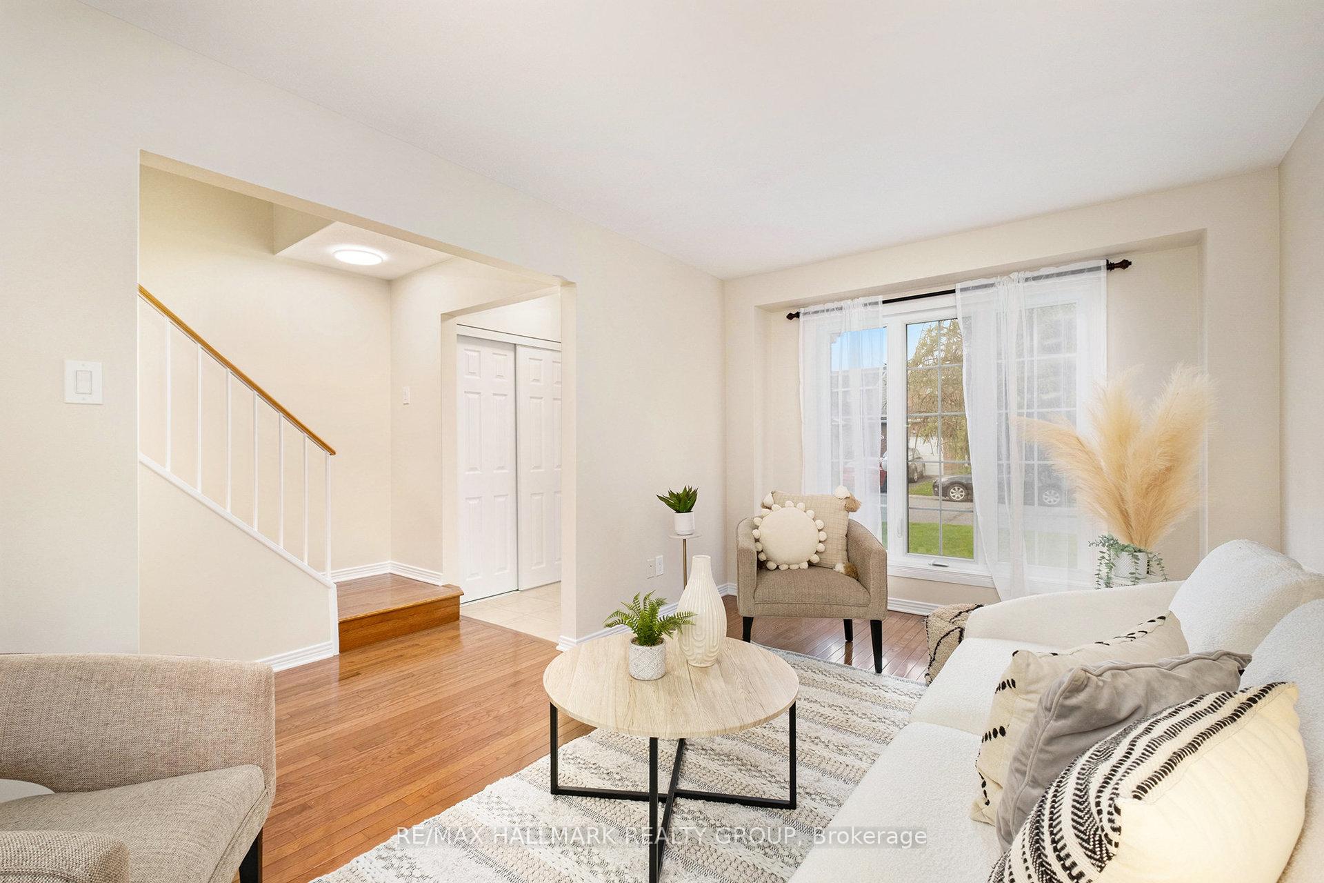 Photo 5 of 16 Filion Crescent, Ottawa, Kanata - Bridlewood — HOMEH