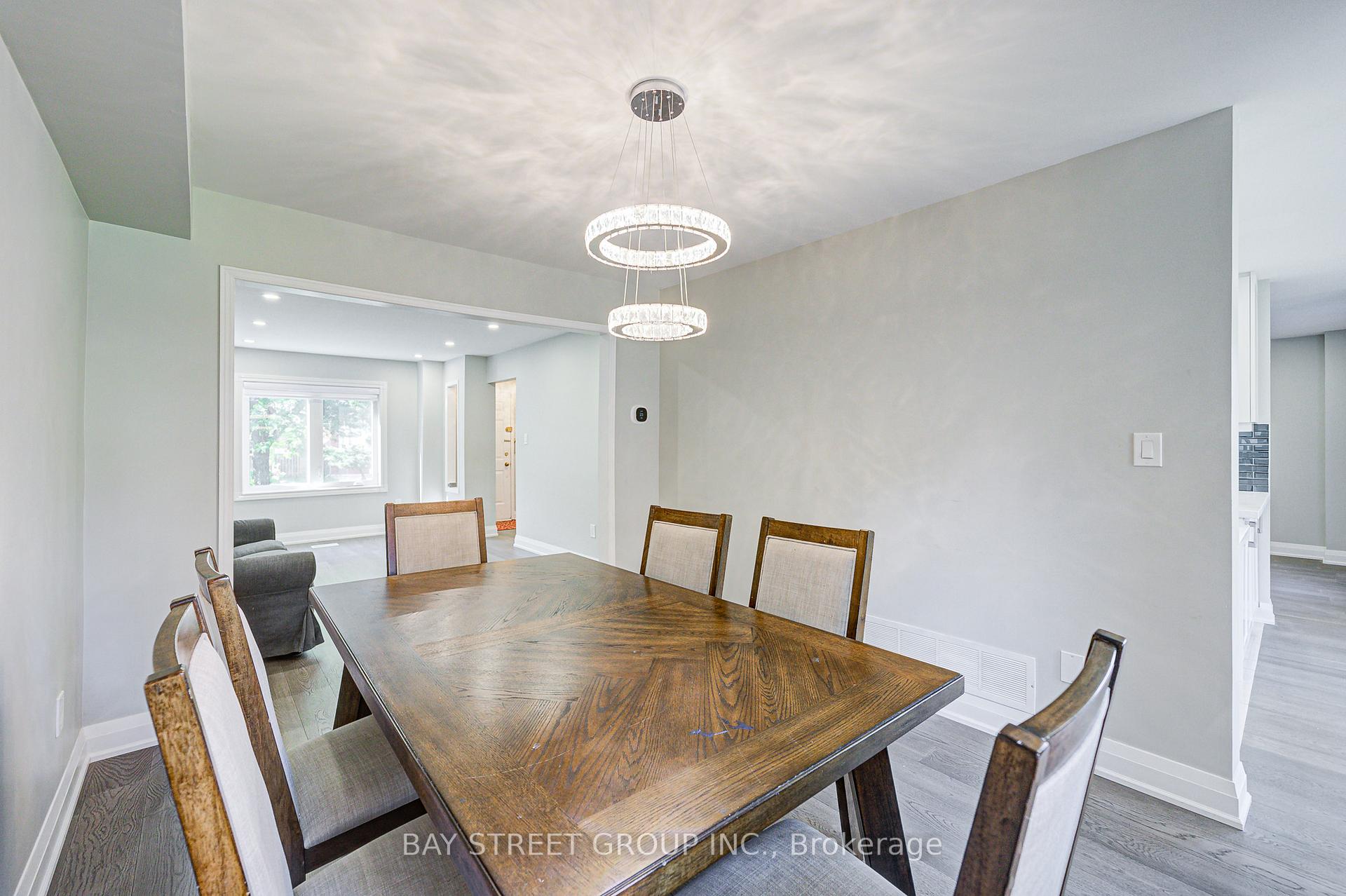 Photo 14 of 31 Lancashire Road, Markham, Unionville — HOMEH