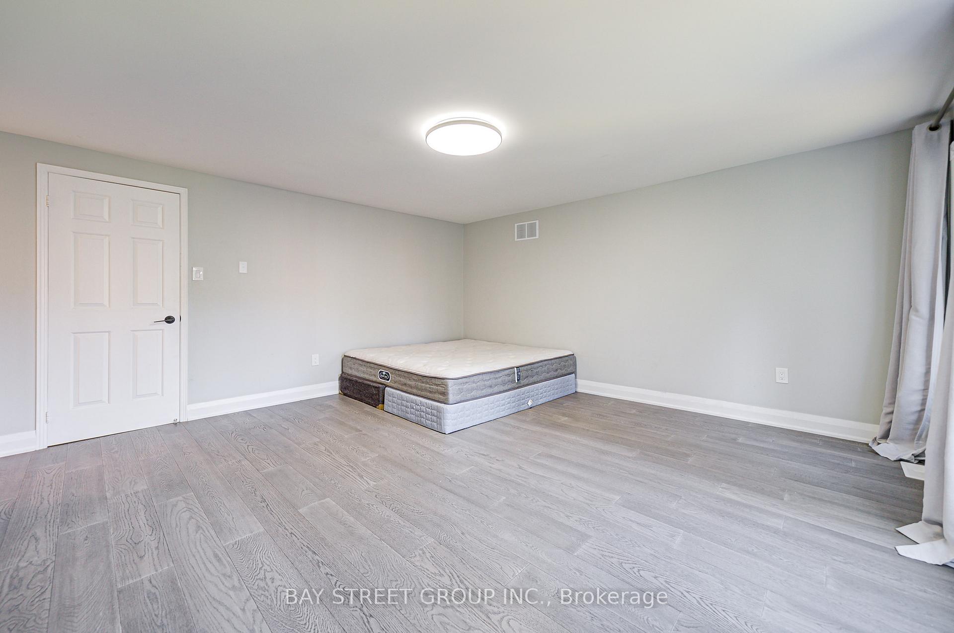 Photo 31 of 31 Lancashire Road, Markham, Unionville — HOMEH