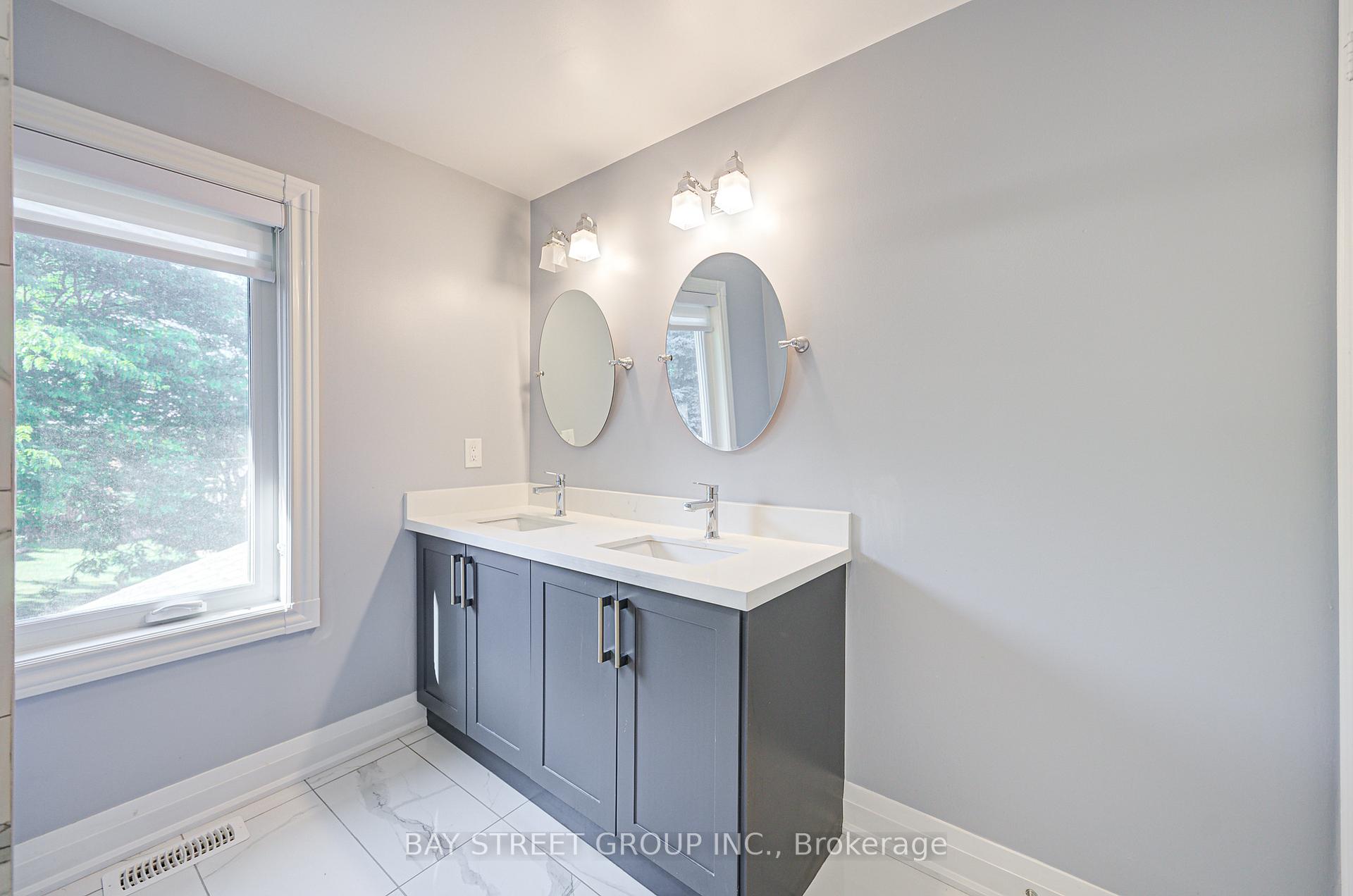 Photo 38 of 31 Lancashire Road, Markham, Unionville — HOMEH