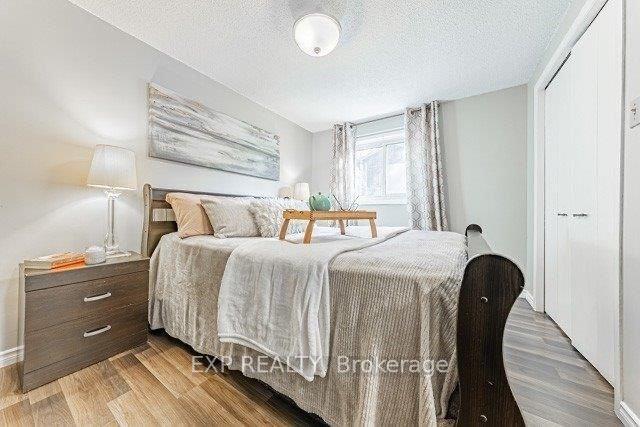 Photo 14 of 26 Greening Avenue, Hamilton, Stoney Creek — HOMEH