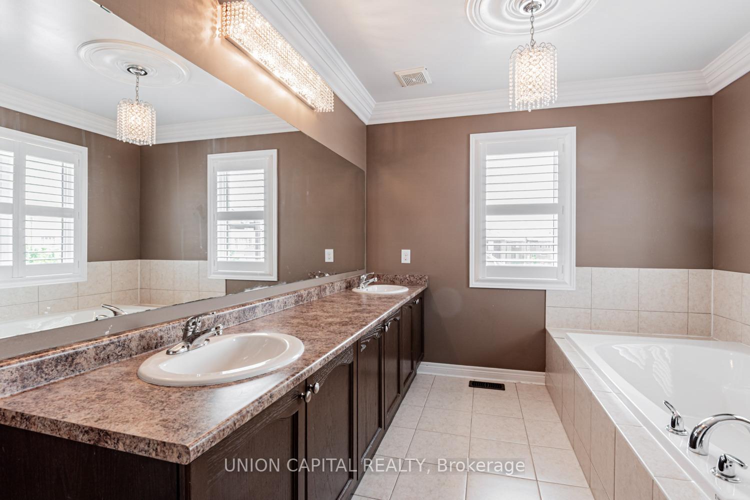 Photo 39 of 18 Honey Glen Avenue, Markham, Cornell — HOMEH