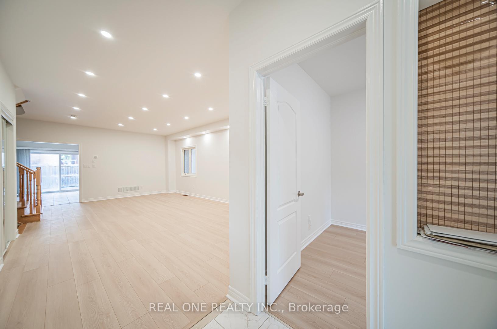 Photo 8 of 21 Gracewell Road, Markham, Greensborough — HOMEH