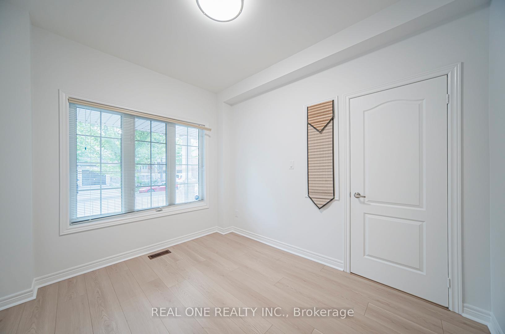 Photo 12 of 21 Gracewell Road, Markham, Greensborough — HOMEH