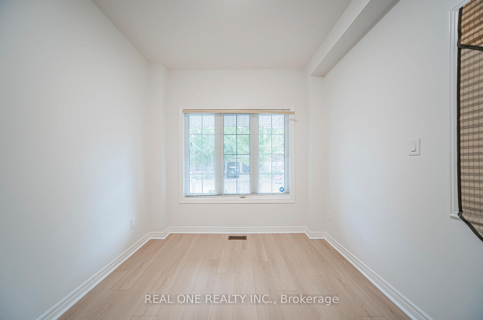 Photo 13 of 21 Gracewell Road, Markham, Greensborough — HOMEH