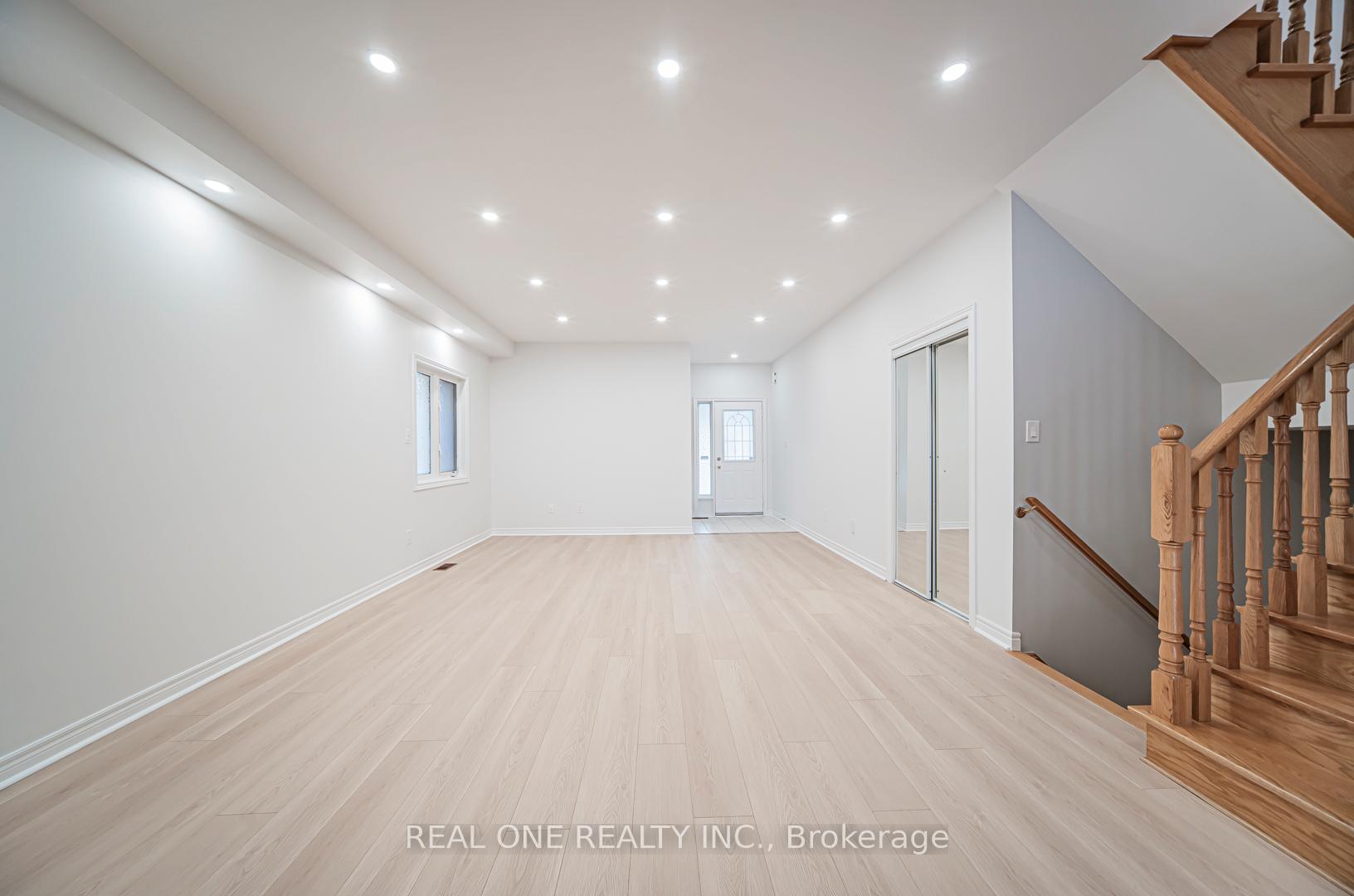 Photo 16 of 21 Gracewell Road, Markham, Greensborough — HOMEH