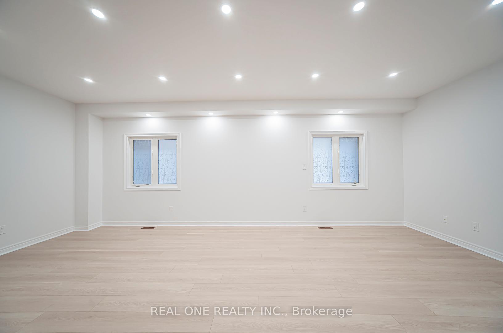 Photo 18 of 21 Gracewell Road, Markham, Greensborough — HOMEH