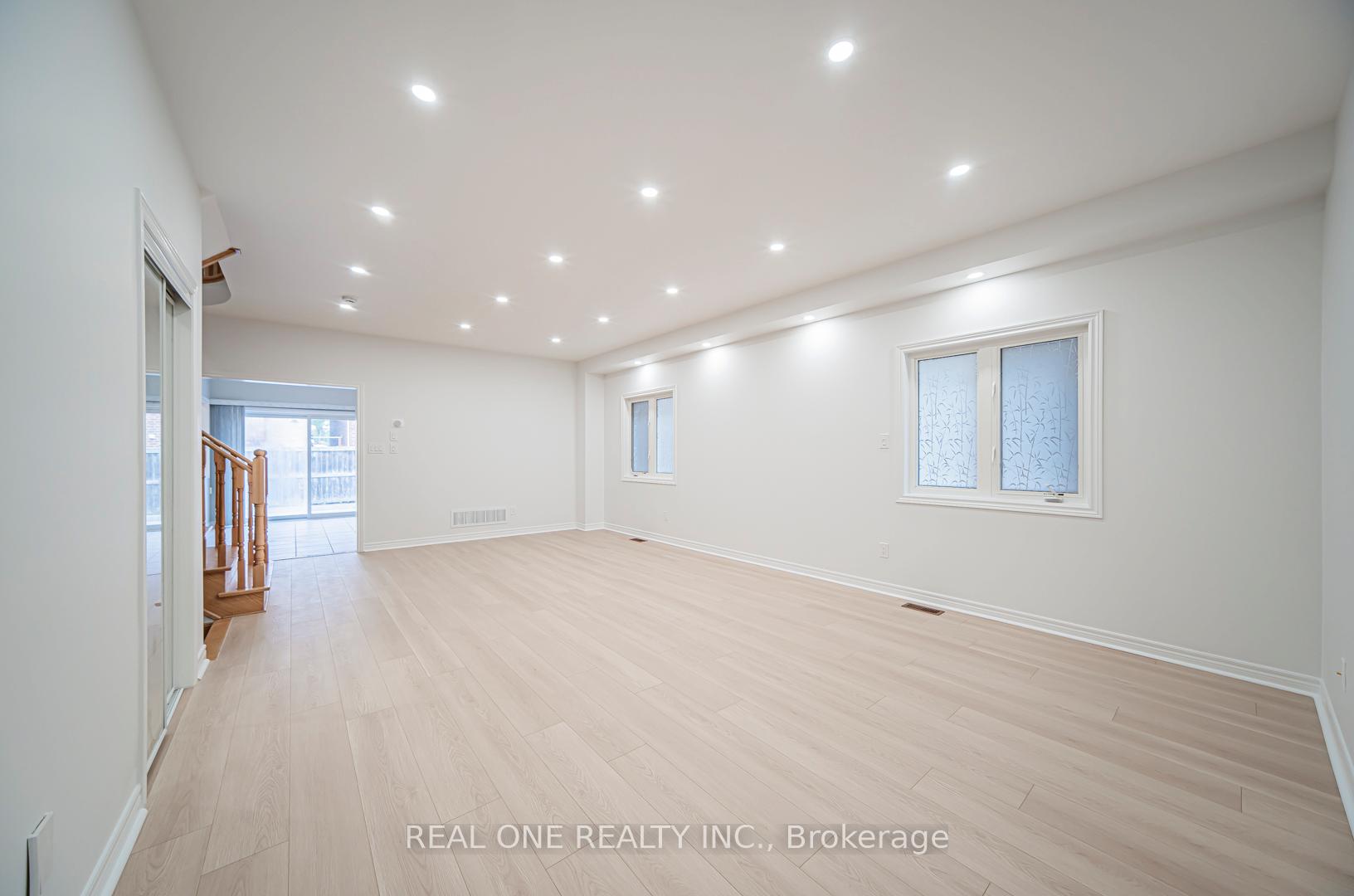 Photo 19 of 21 Gracewell Road, Markham, Greensborough — HOMEH