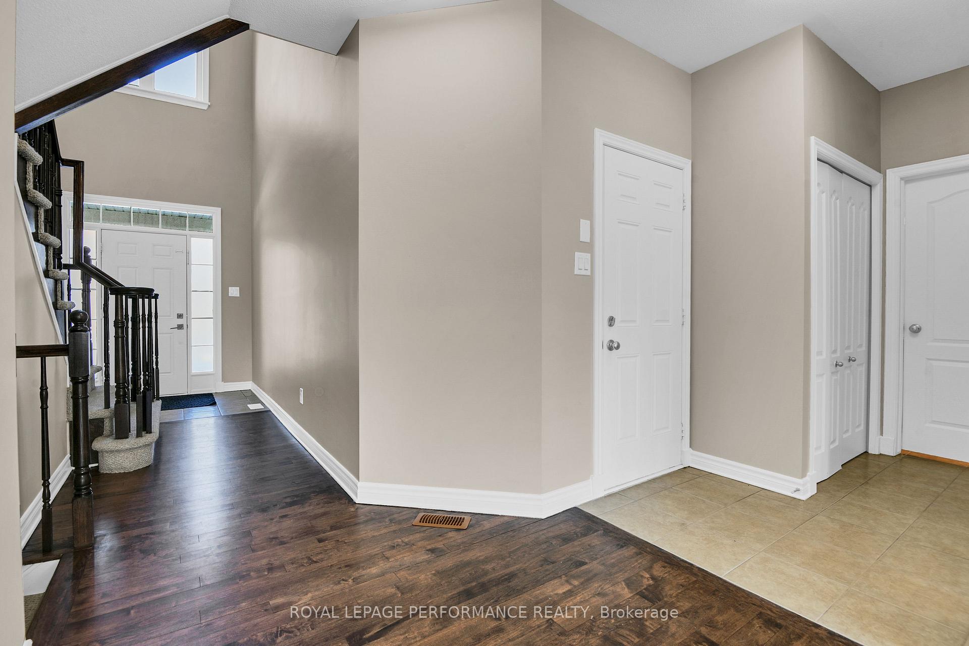 Photo 5 of 760 Fletcher Circle W, Ottawa, Kanata - Kanata Lakes/Heritage Hills — HOMEH