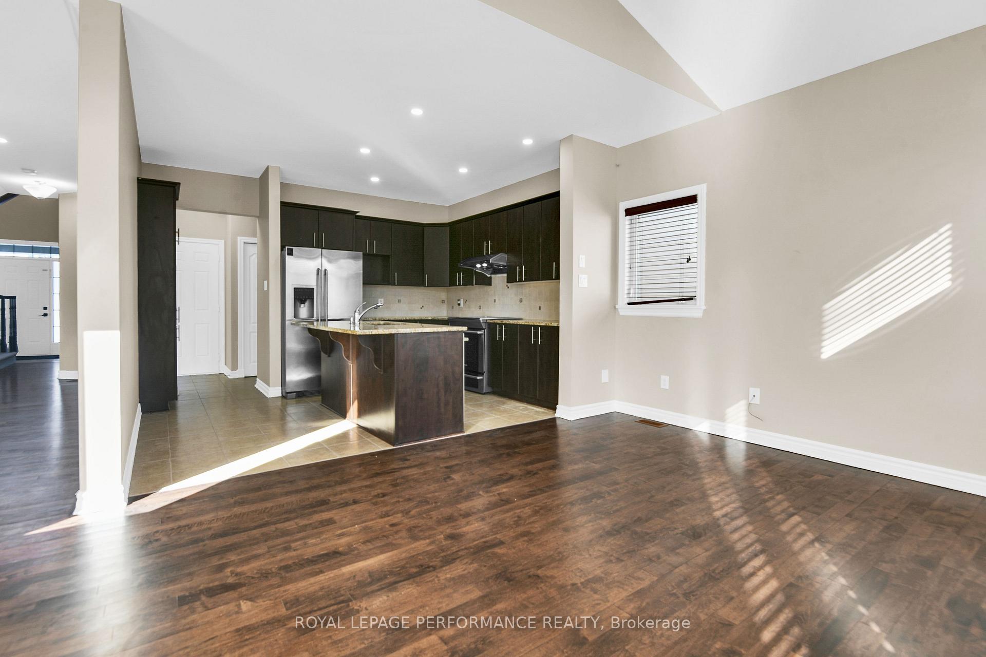 Photo 11 of 760 Fletcher Circle W, Ottawa, Kanata - Kanata Lakes/Heritage Hills — HOMEH