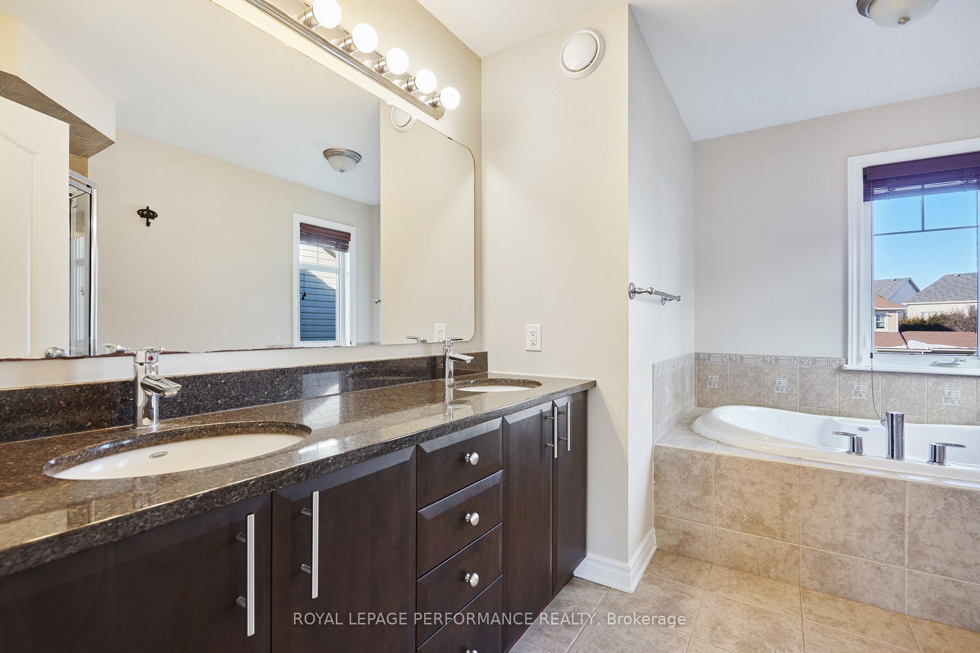 Photo 22 of 760 Fletcher Circle W, Ottawa, Kanata - Kanata Lakes/Heritage Hills — HOMEH