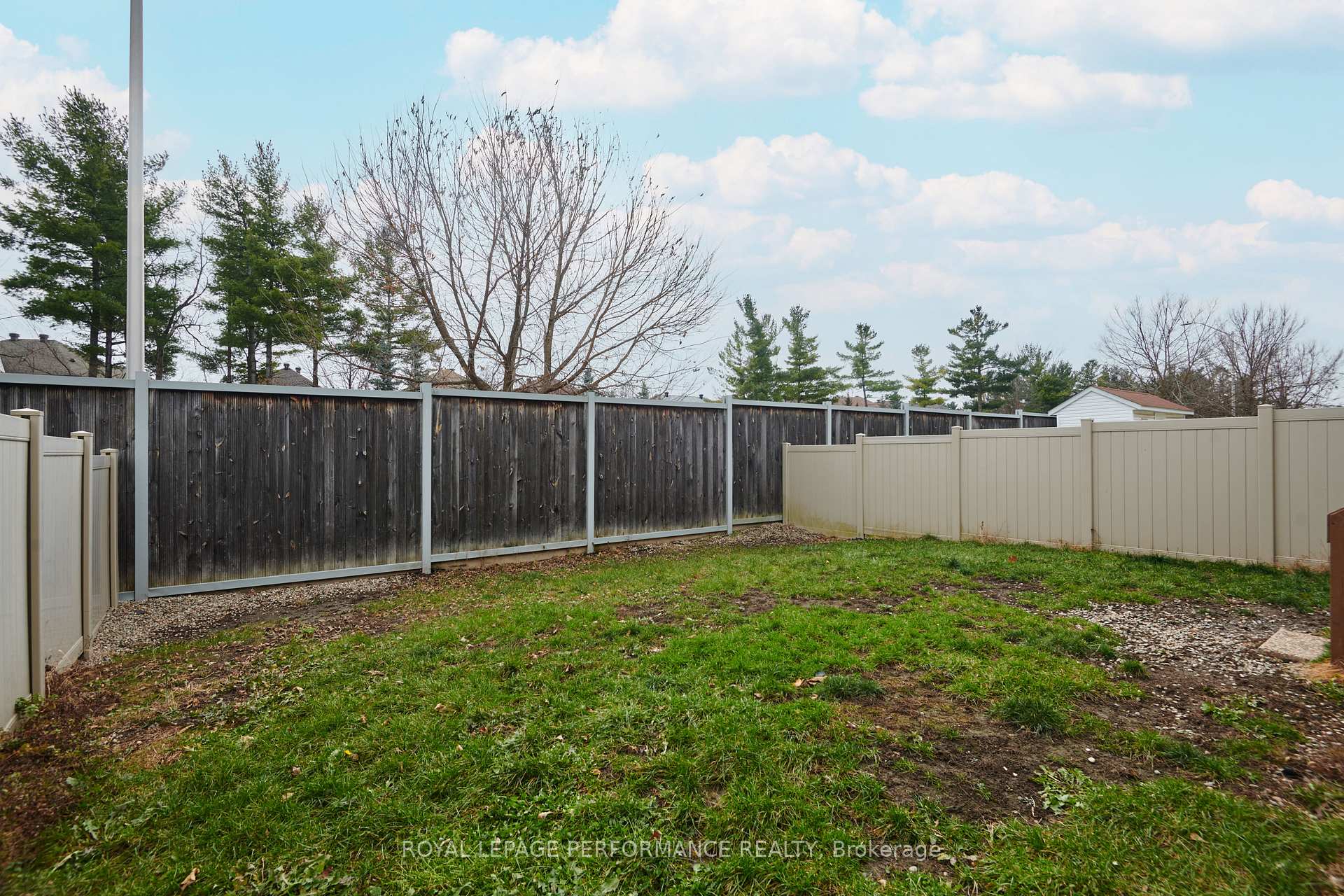 Photo 37 of 760 Fletcher Circle W, Ottawa, Kanata - Kanata Lakes/Heritage Hills — HOMEH