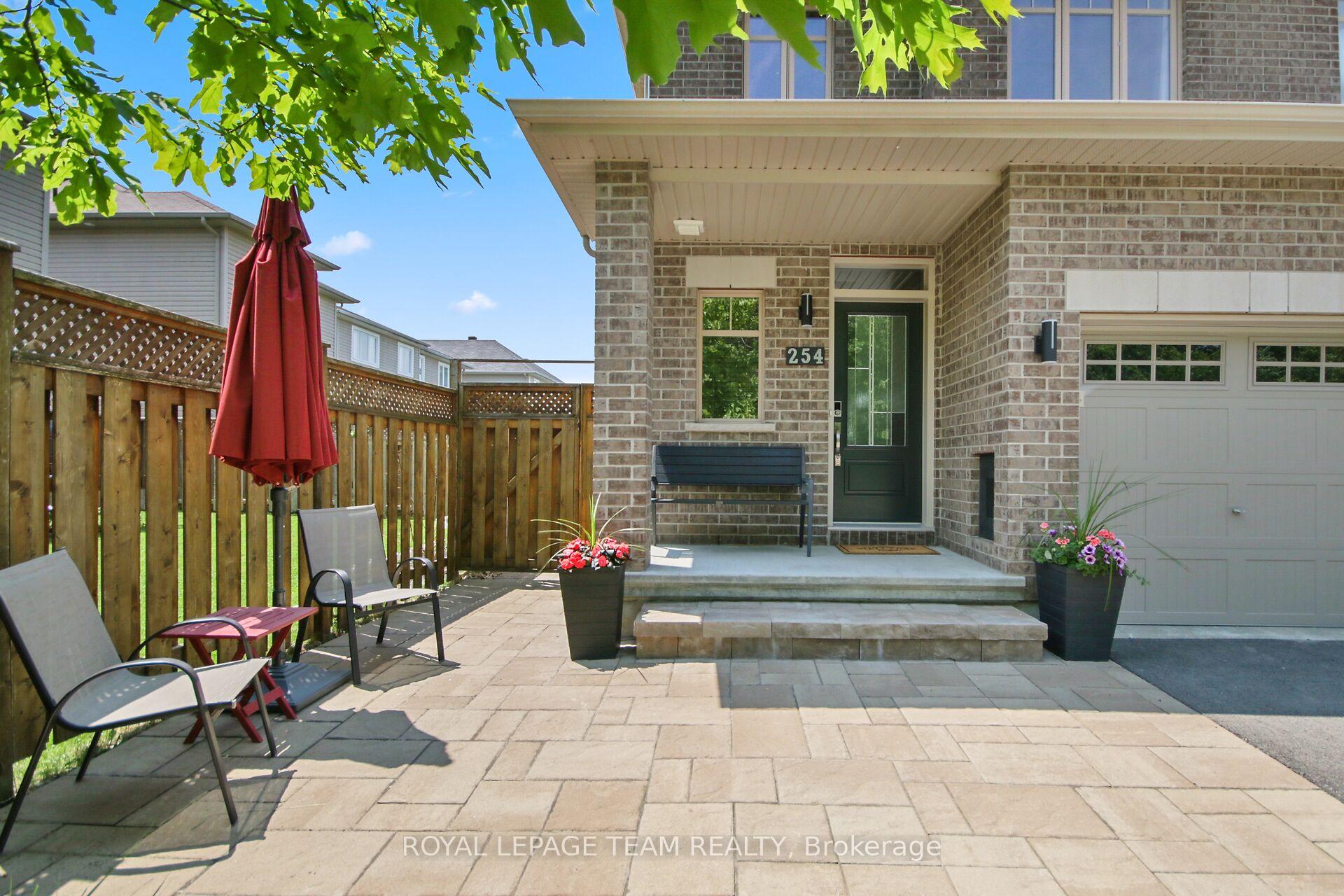 Photo 6 of 254 Celtic Ridge Crescent, Ottawa, Kanata - Morgan's Grant/South March — HOMEH
