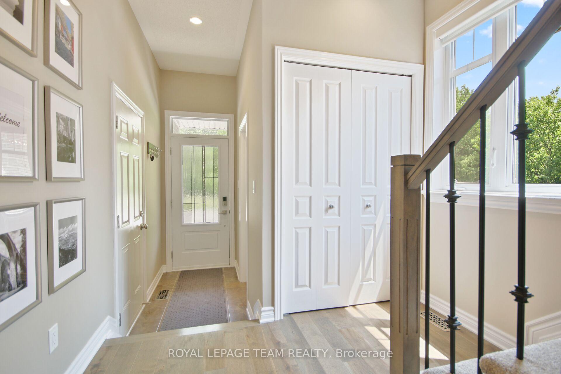 Photo 8 of 254 Celtic Ridge Crescent, Ottawa, Kanata - Morgan's Grant/South March — HOMEH