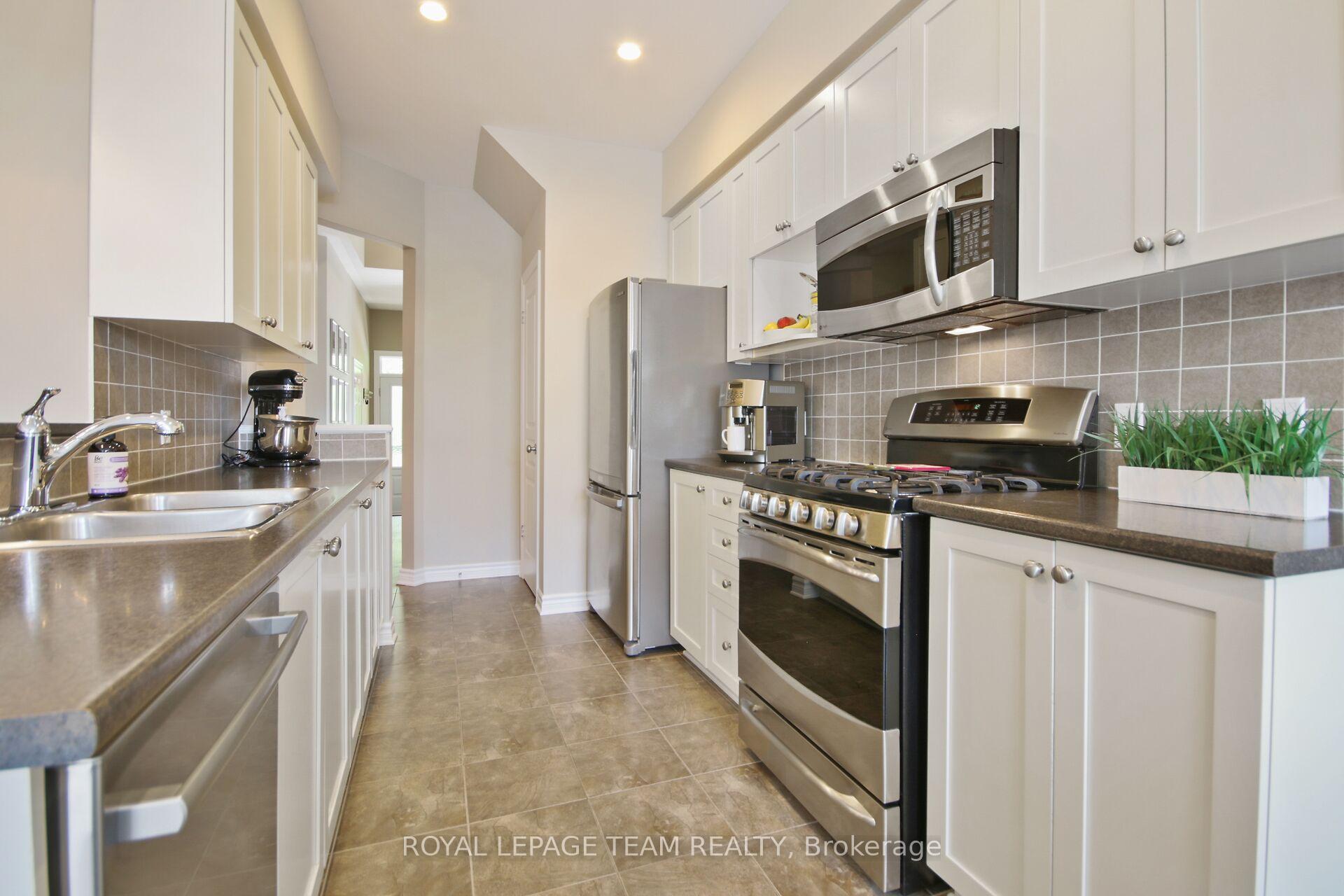 Photo 16 of 254 Celtic Ridge Crescent, Ottawa, Kanata - Morgan's Grant/South March — HOMEH